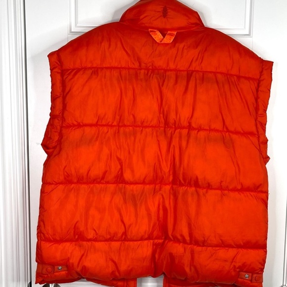 FREE PEOPLE MOVEMENT In A Bubble Puffer Vest in Engine Red — S — Like New - Picture 6 of 11